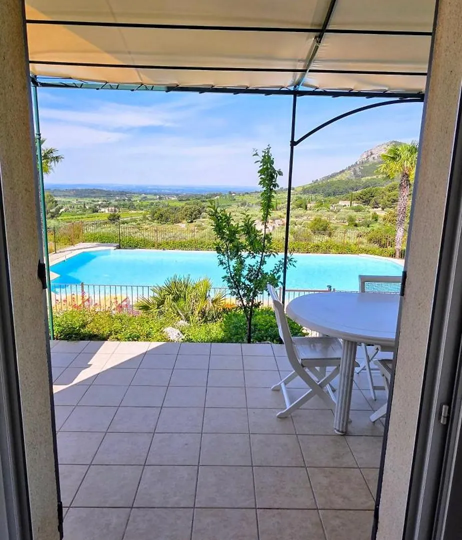 Gite Paradizu, Vue Imprenable En Provence Le Barroux 0*,  France